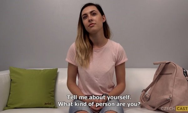 Симпатичная чешка с модельной внешностью на кастинге. | Видео из нашей коллекции